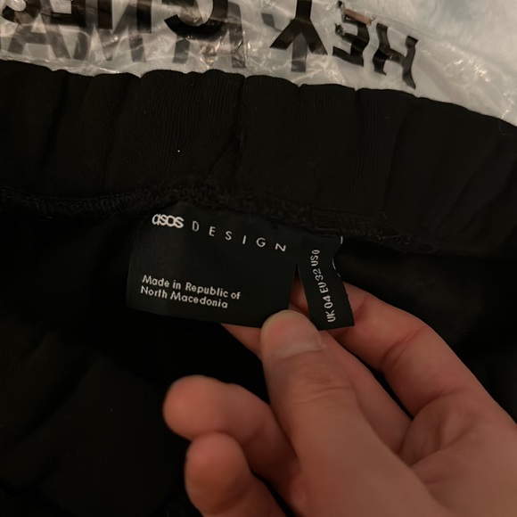ASOS sweatpants - Picture 2 of 5